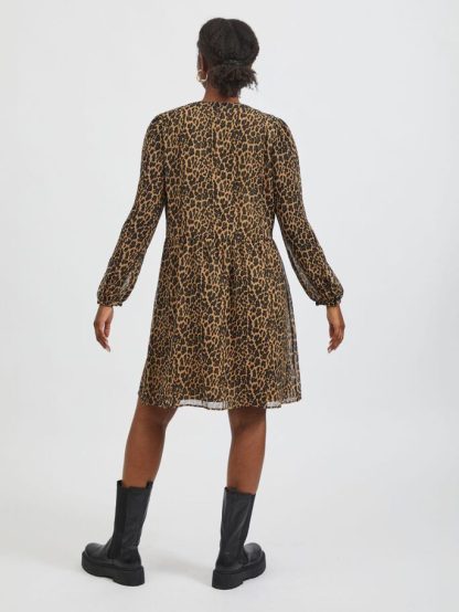 Vestido leopardo look fashion